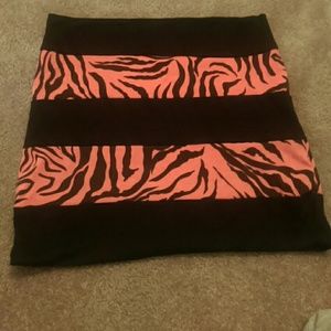 Urban rose mini skirt